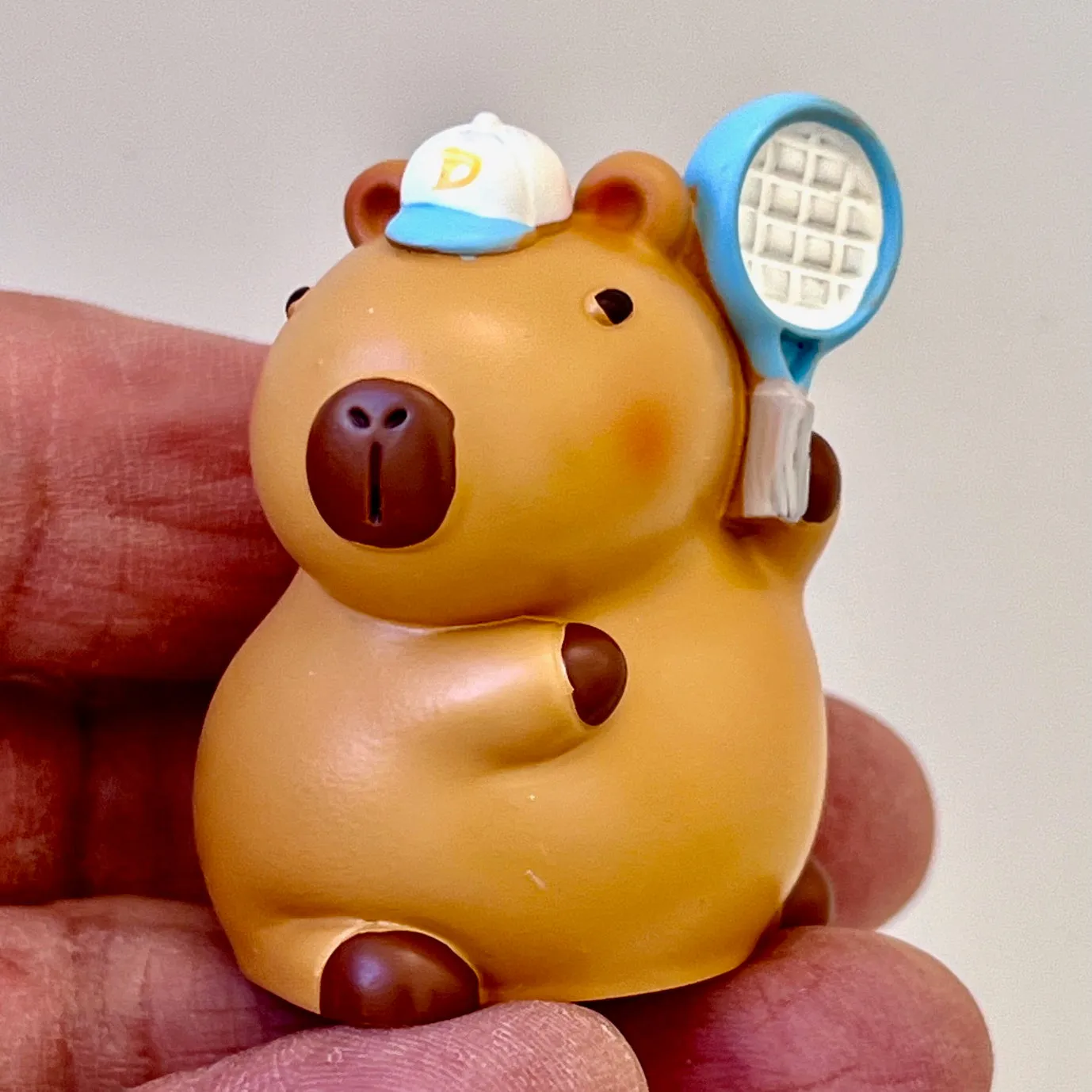 71022 CAPYBARA FAMILY FIGURINE BLIND BOX-8