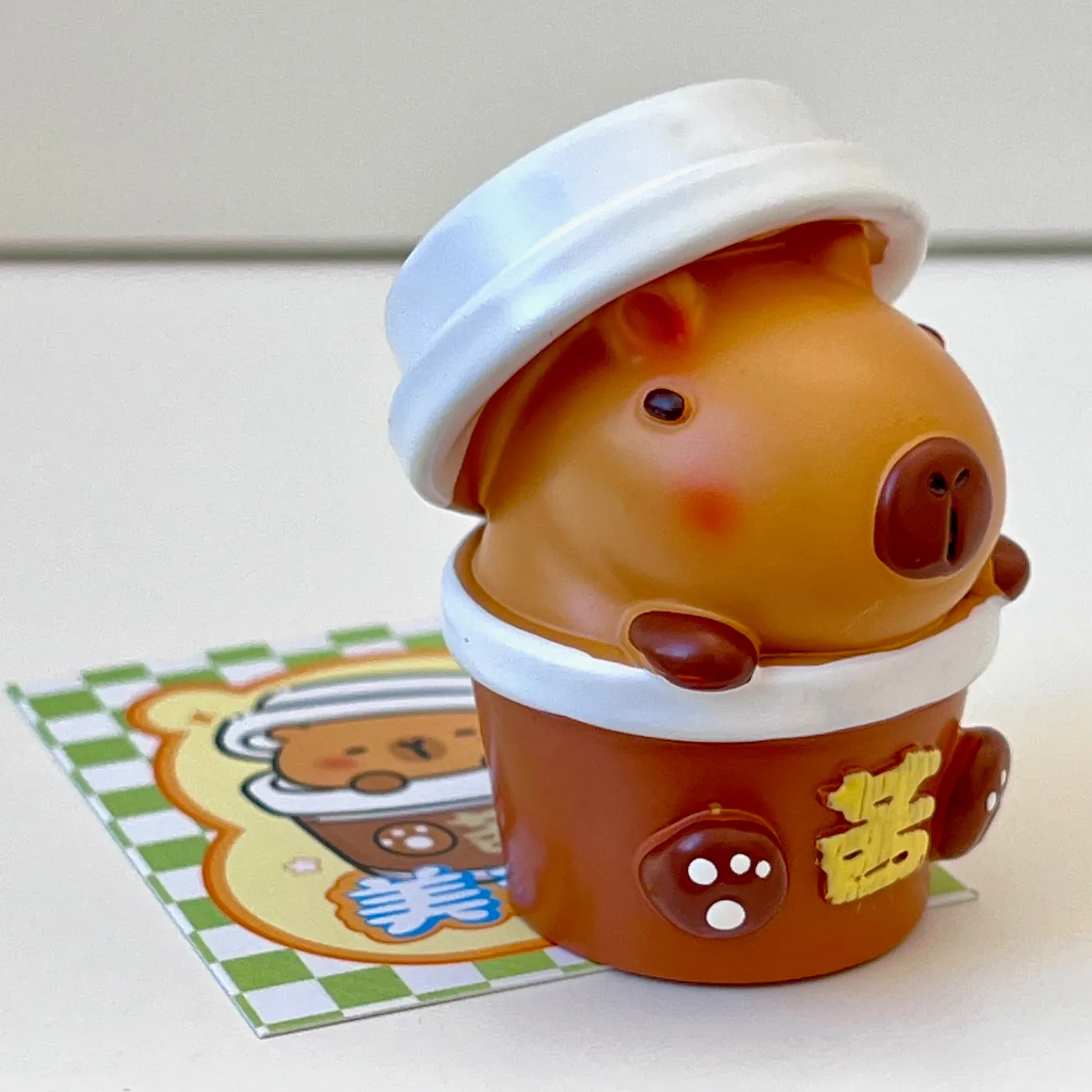 71022 CAPYBARA FAMILY FIGURINE BLIND BOX-8