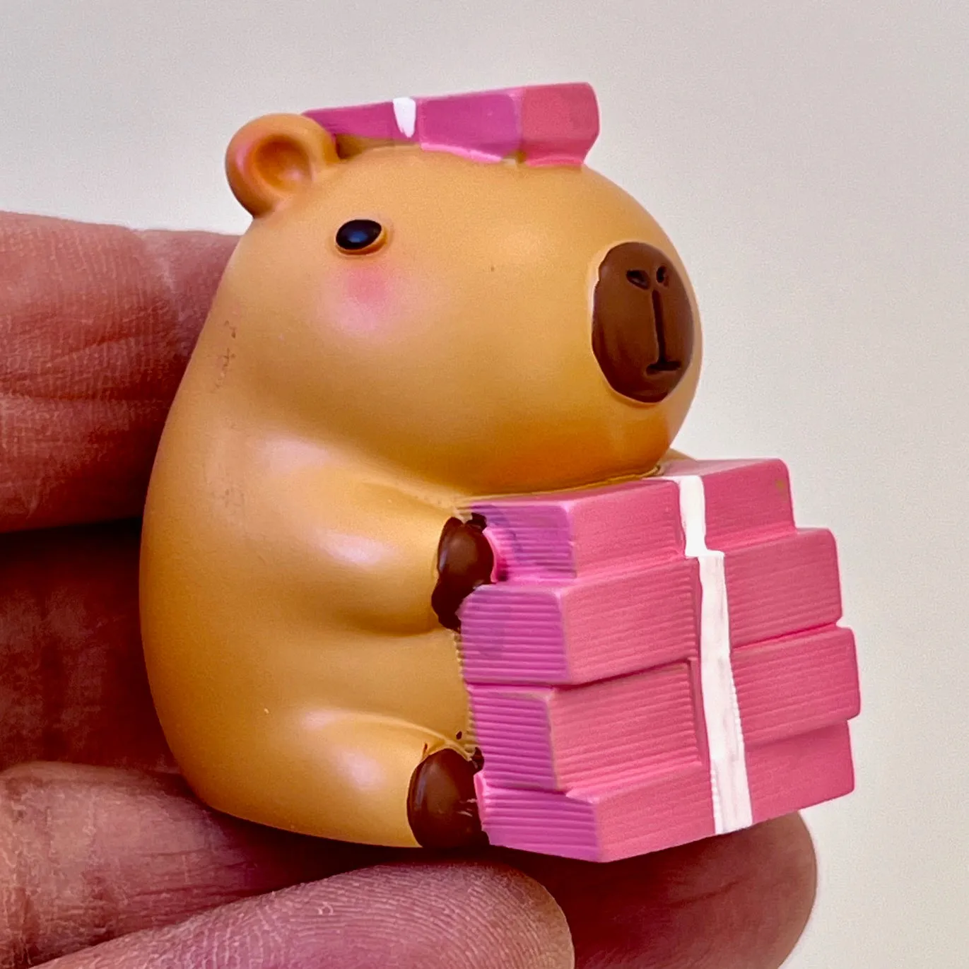 71022 CAPYBARA FAMILY FIGURINE BLIND BOX-8