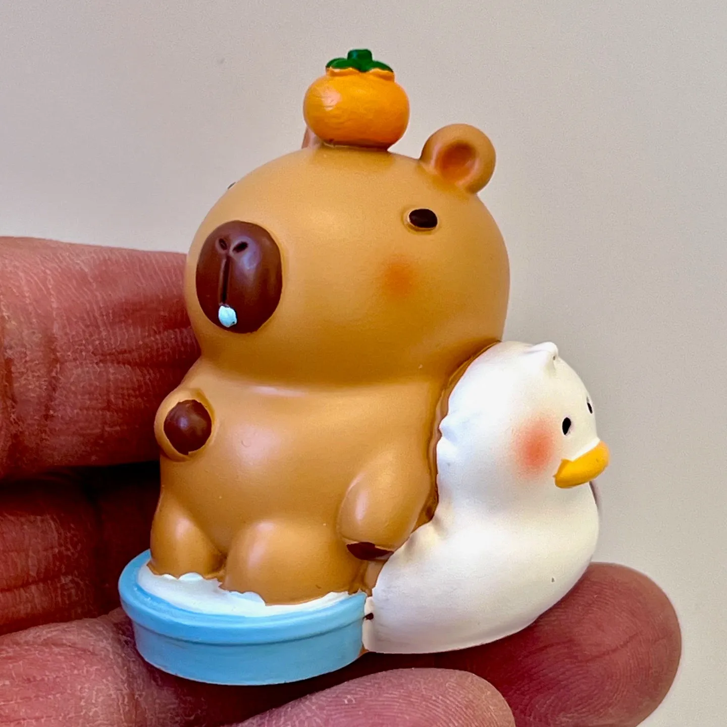 71022 CAPYBARA FAMILY FIGURINE BLIND BOX-8
