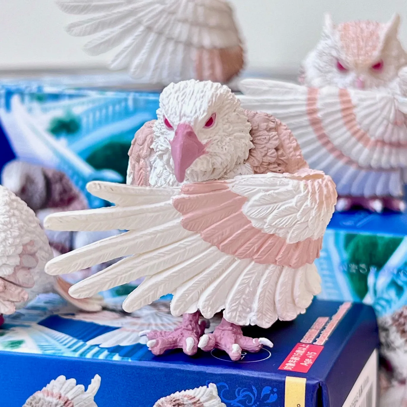 73054 White Bowing Birds Blind Box-10