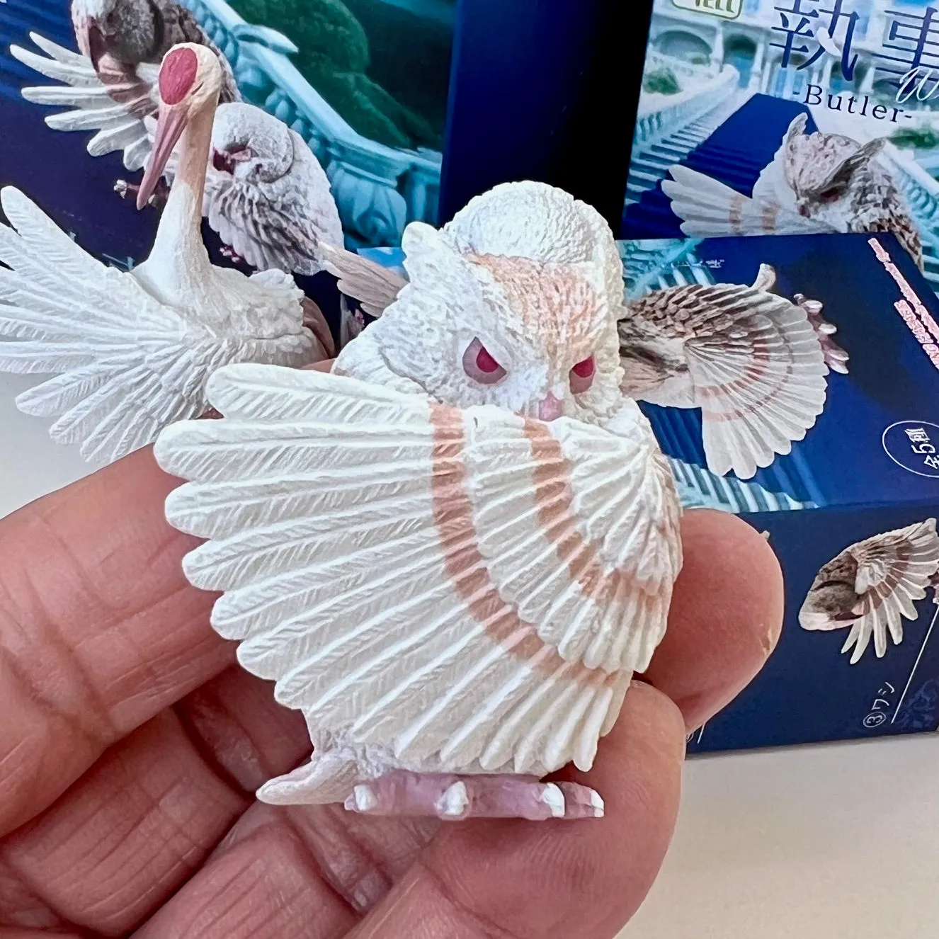 73054 White Bowing Birds Blind Box-10