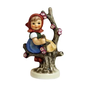 Hummel Figurine: Apple Tree girl - 141/4/0