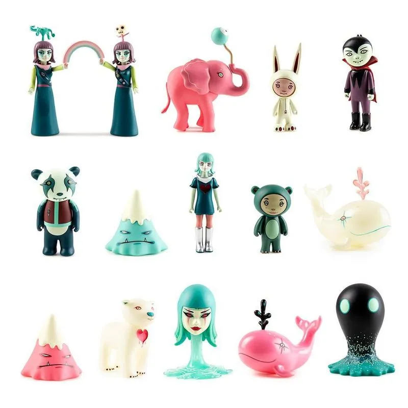 Kidrobot x Tara McPherson Stellar Dream Scouts Vinyl Mini Figure: (1 Blind Box)