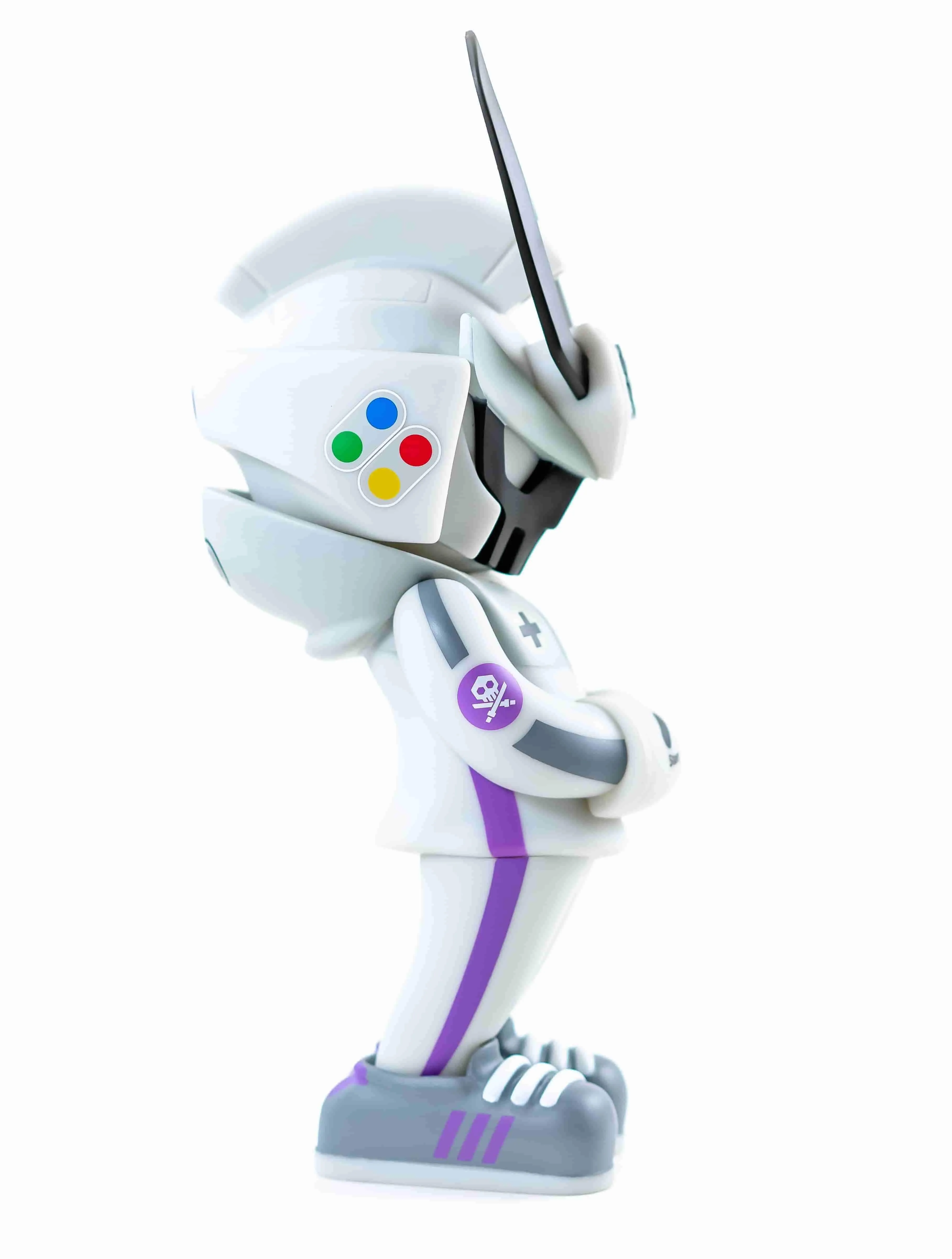SUPER RETRO MEGA TEQ 63 - 12.5 Inch Medium Art Figure by Martian Toys x Quiccs