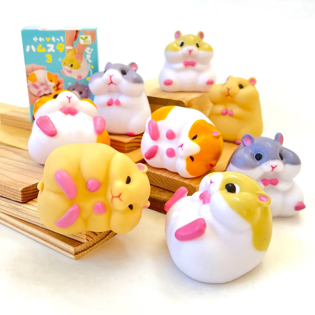 X 70755 ROUND SOFT HAMSTERS BLIND BOX-DISCONTINUED