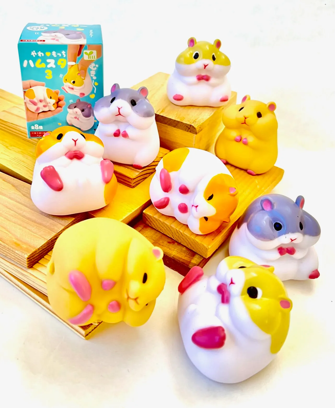 X 70755 ROUND SOFT HAMSTERS BLIND BOX-DISCONTINUED