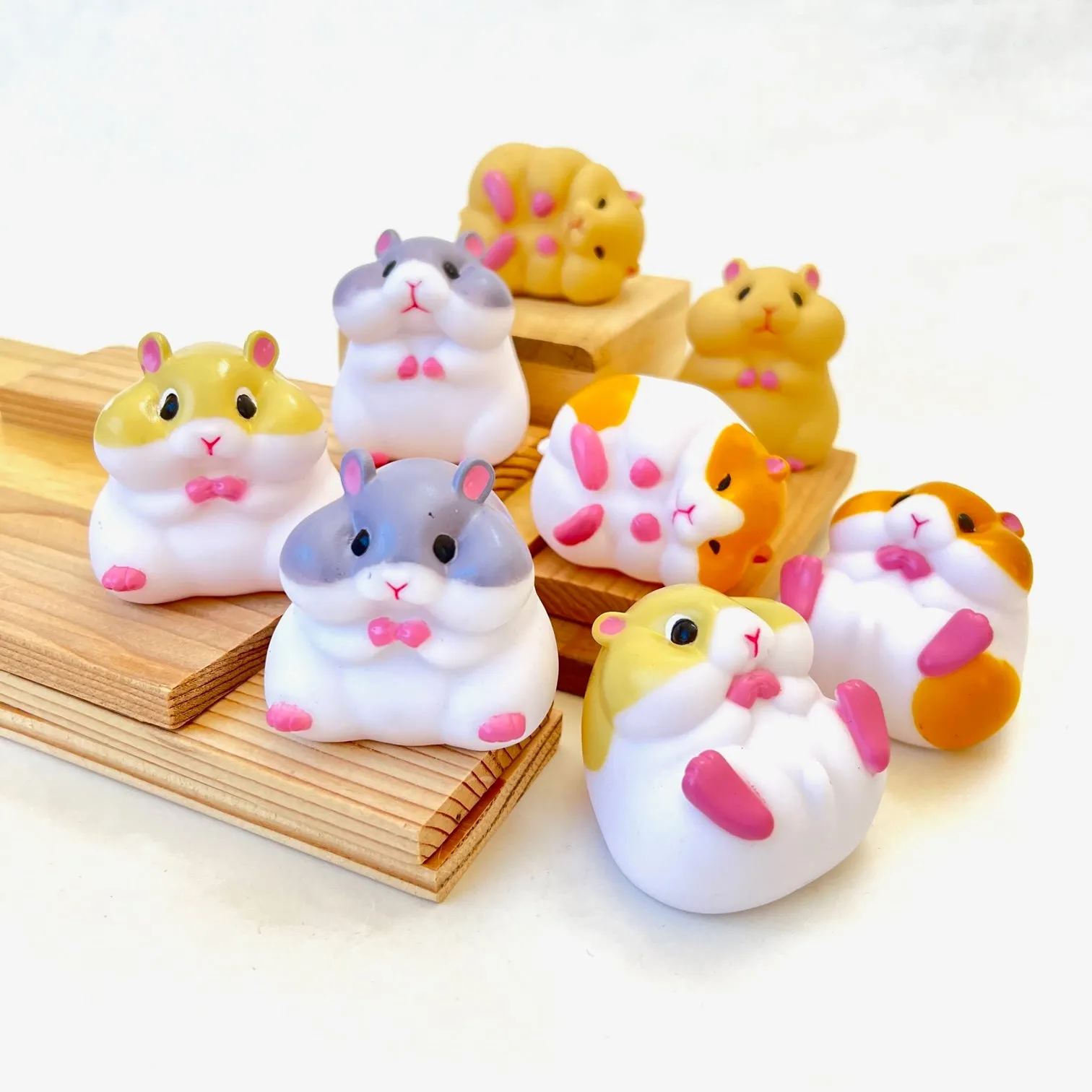X 70755 ROUND SOFT HAMSTERS BLIND BOX-DISCONTINUED