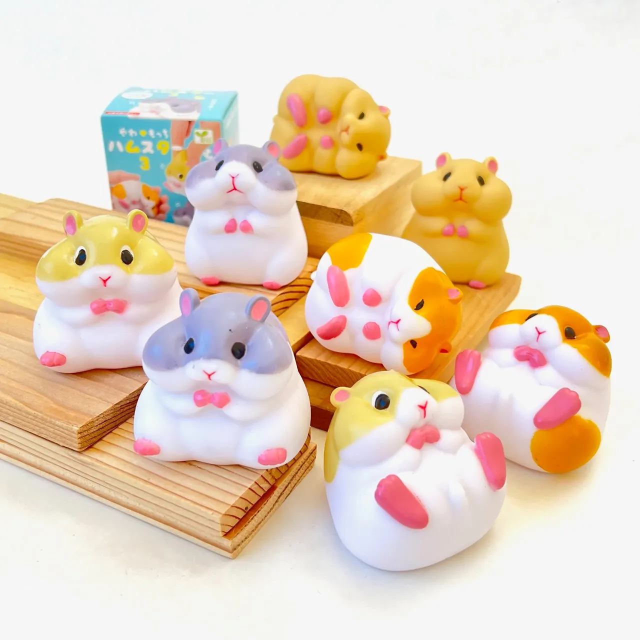 X 70755 ROUND SOFT HAMSTERS BLIND BOX-DISCONTINUED