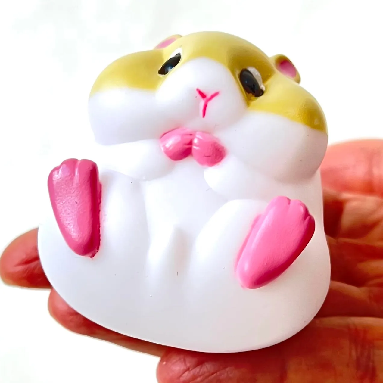 X 70755 ROUND SOFT HAMSTERS BLIND BOX-DISCONTINUED